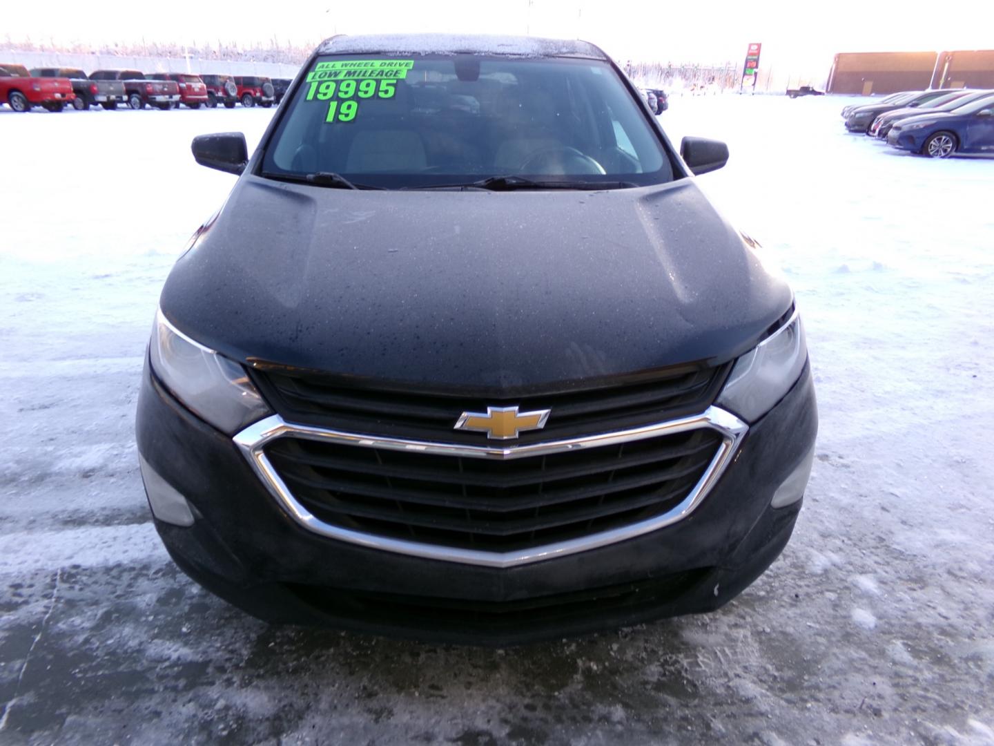 2019 Black /Black Chevrolet Equinox LT (2GNAXUEV9K6) with an 1.5L L4 DOHC 16V TURBO engine, 6-Speed Automatic transmission, located at 2630 Philips Field Rd., Fairbanks, AK, 99709, (907) 458-0593, 64.848068, -147.780609 - Photo#1